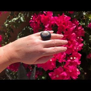 Black onyx and pearl stone ring